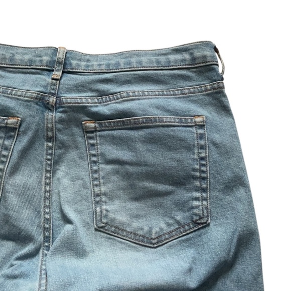 Everlane Light Wash High Rise Skinny Regular Jeans, size 32 - Picture 5 of 10